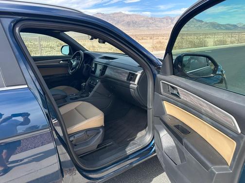 Blue 2020 Volkswagen Atlas Cross Sport 2.0T SE w/Technology