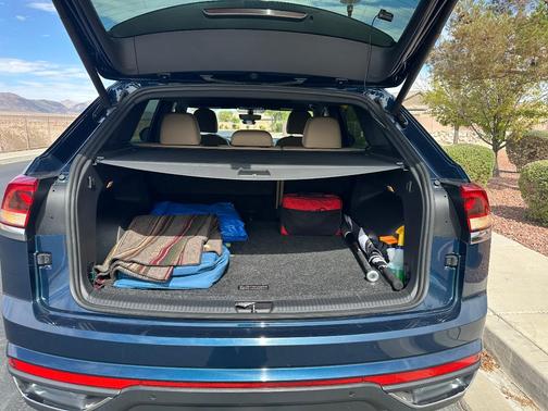 Blue 2020 Volkswagen Atlas Cross Sport 2.0T SE w/Technology