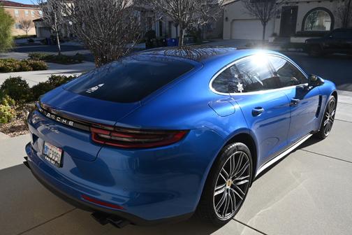 Blue 2017 Porsche Panamera Panamera Turbo