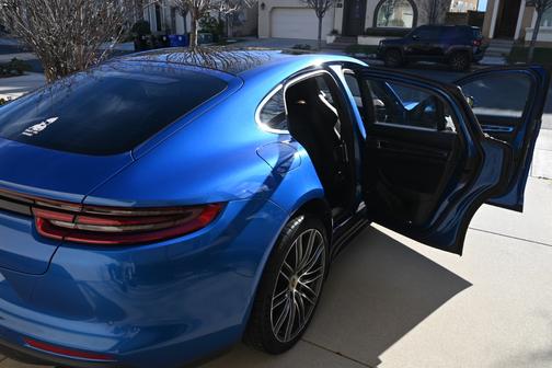 Blue 2017 Porsche Panamera Panamera Turbo