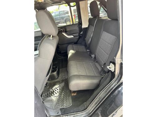 2012 Jeep Wrangler Unlimited Sahara