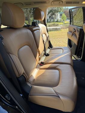 2017 INFINITI QX80 Signature Edition