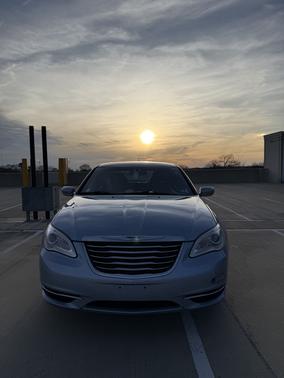 2012 Chrysler 200 Touring