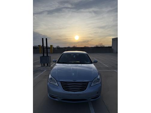 2012 Chrysler 200 Touring