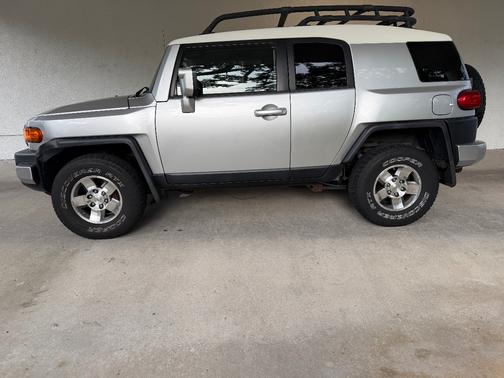Silver 2008 Toyota FJ Cruiser Base