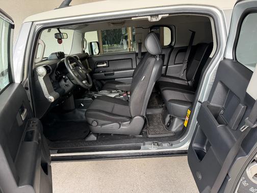 Silver 2008 Toyota FJ Cruiser Base