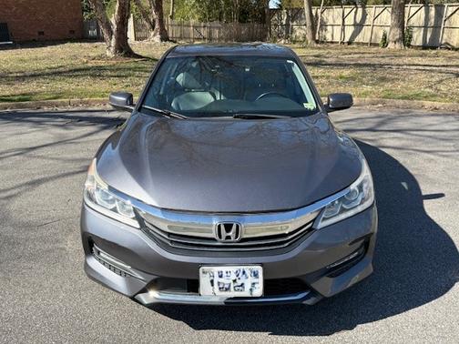 2017 Honda Accord EX-L w/Navigation & Honda Sensing