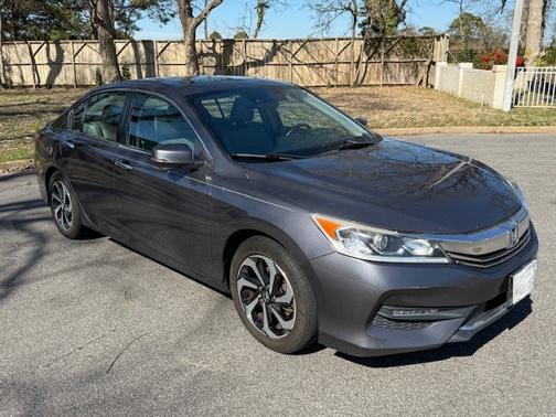 2017 Honda Accord EX-L w/Navigation & Honda Sensing