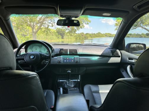 2002 BMW X5 4.6is