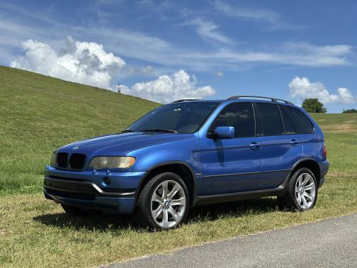 2002 BMW X5 4.6is