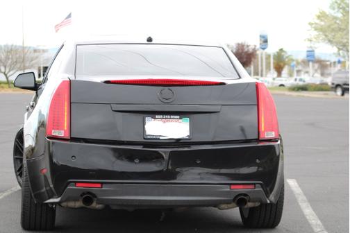 Photo 5 of 12 of 2008 Cadillac CTS Base