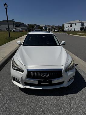 2014 INFINITI Q50 Premium