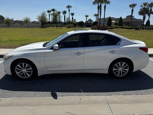 2014 INFINITI Q50 Premium