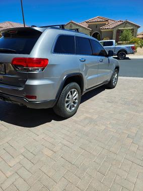 Silver 2014 Jeep Grand Cherokee Limited