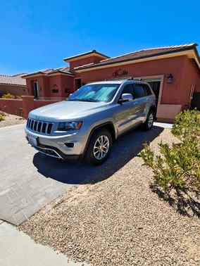 Silver 2014 Jeep Grand Cherokee Limited