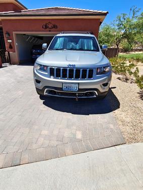 Silver 2014 Jeep Grand Cherokee Limited