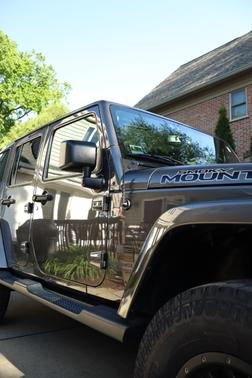 Gray 2017 Jeep Wrangler Unlimited Sahara