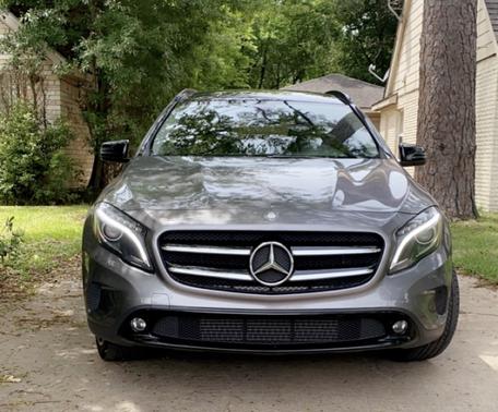 Gray 2017 Mercedes-Benz GLA 250 Base