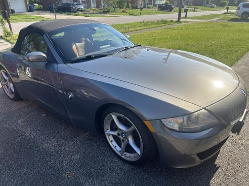 Gray 2008 BMW Z4 3.0si Roadster