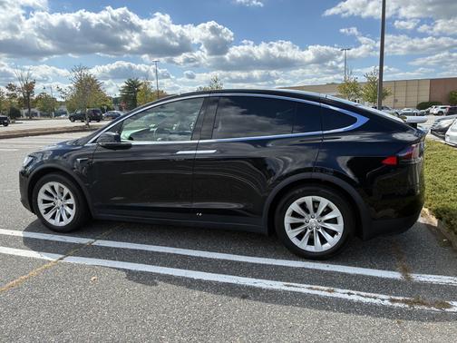 2020 Tesla Model X Long Range Plus