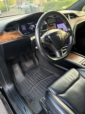 2020 Tesla Model X Long Range Plus