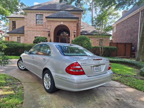 Silver 2005 Mercedes-Benz E-Class E320