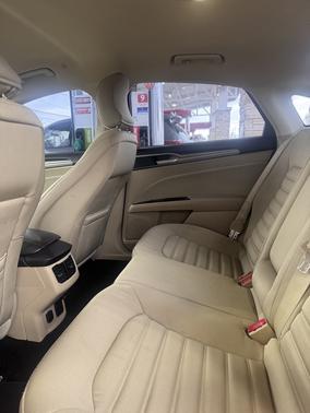 2016 Ford Fusion Hybrid SE