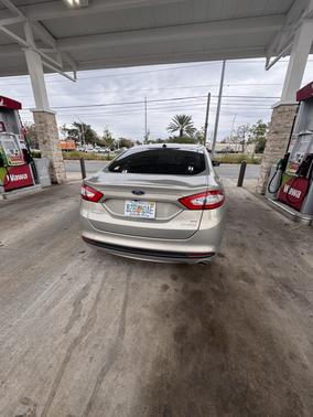 2016 Ford Fusion Hybrid SE