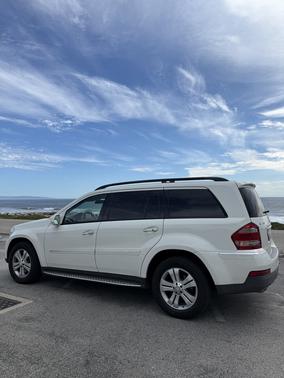 White 2009 Mercedes-Benz GL-Class GL 450 4MATIC
