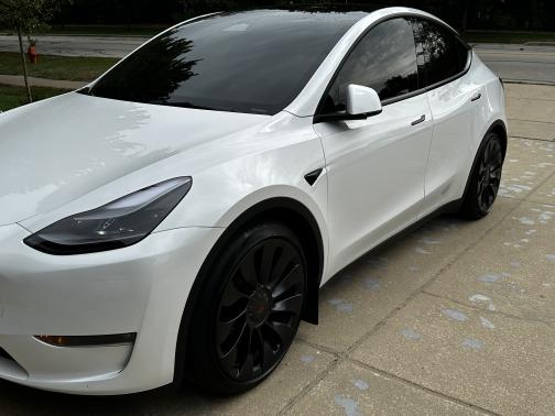 2023 Tesla Model Y Performance
