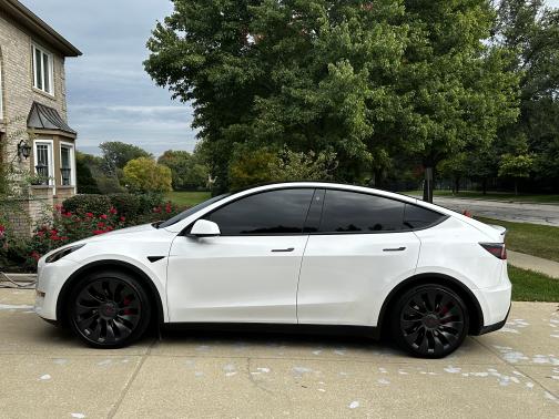2023 Tesla Model Y Performance
