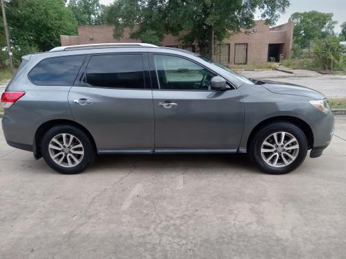 2015 Nissan Pathfinder SV