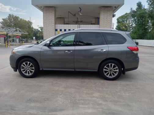 2015 Nissan Pathfinder SV