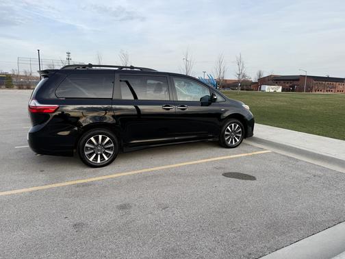 2019 Toyota Sienna Limited