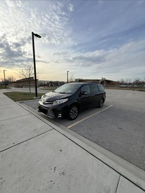 2019 Toyota Sienna Limited