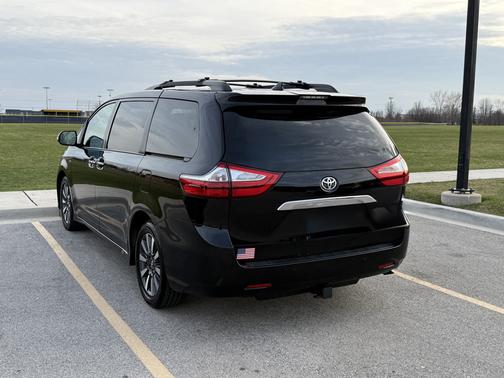 2019 Toyota Sienna Limited