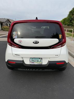 White 2020 Kia Soul EX
