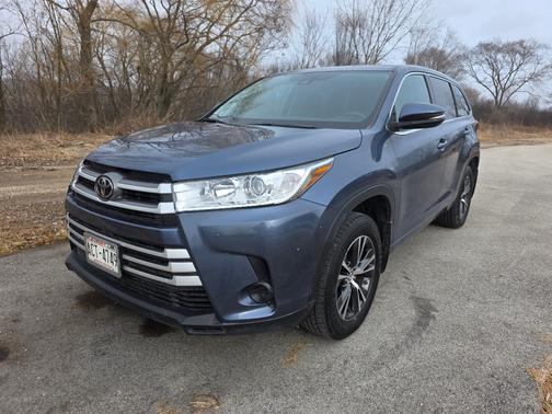 2017 Toyota Highlander LE