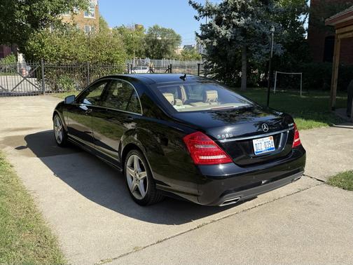 2011 Mercedes-Benz S-Class S 550 4MATIC
