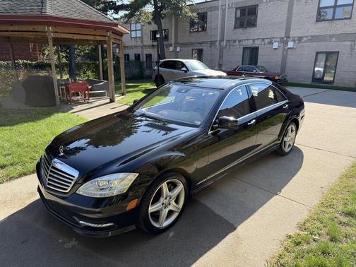 2011 Mercedes-Benz S-Class S 550 4MATIC