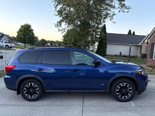 Blue 2020 Nissan Pathfinder SL