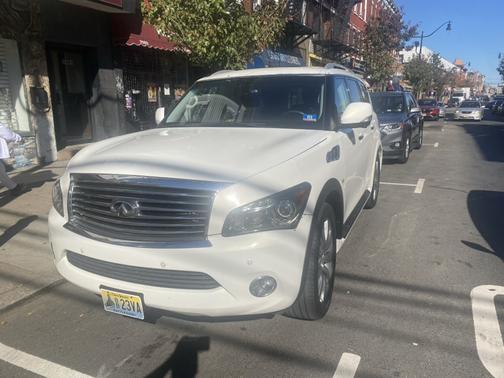 2014 INFINITI QX80 Base