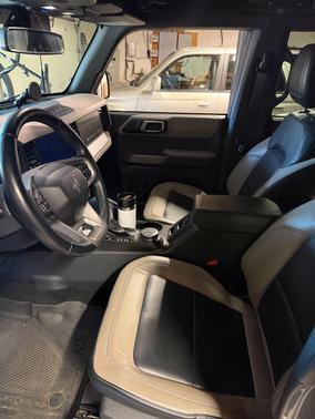 Gray 2023 Ford Bronco Wildtrak Advanced