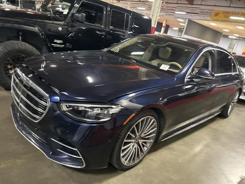 Blue 2022 Mercedes-Benz S-Class S 580 4MATIC