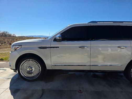 2018 Lincoln Navigator L Black Label