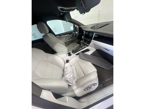 2019 Porsche Macan Macan