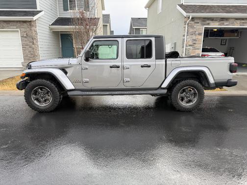 2020 Jeep Gladiator Overland