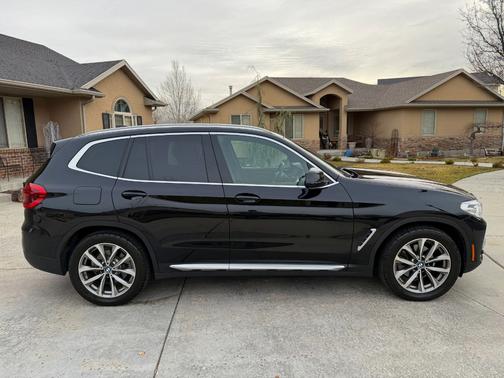 Black 2019 BMW X3 xDrive30i