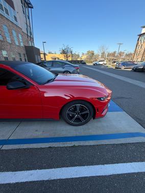 2024 Ford Mustang EcoBoost