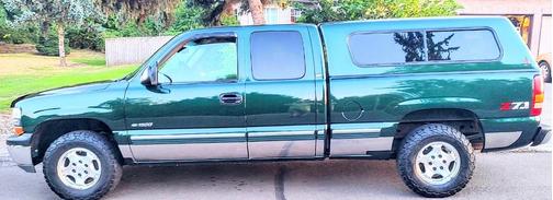 Green 2001 Chevrolet Silverado 1500 LT Extended Cab